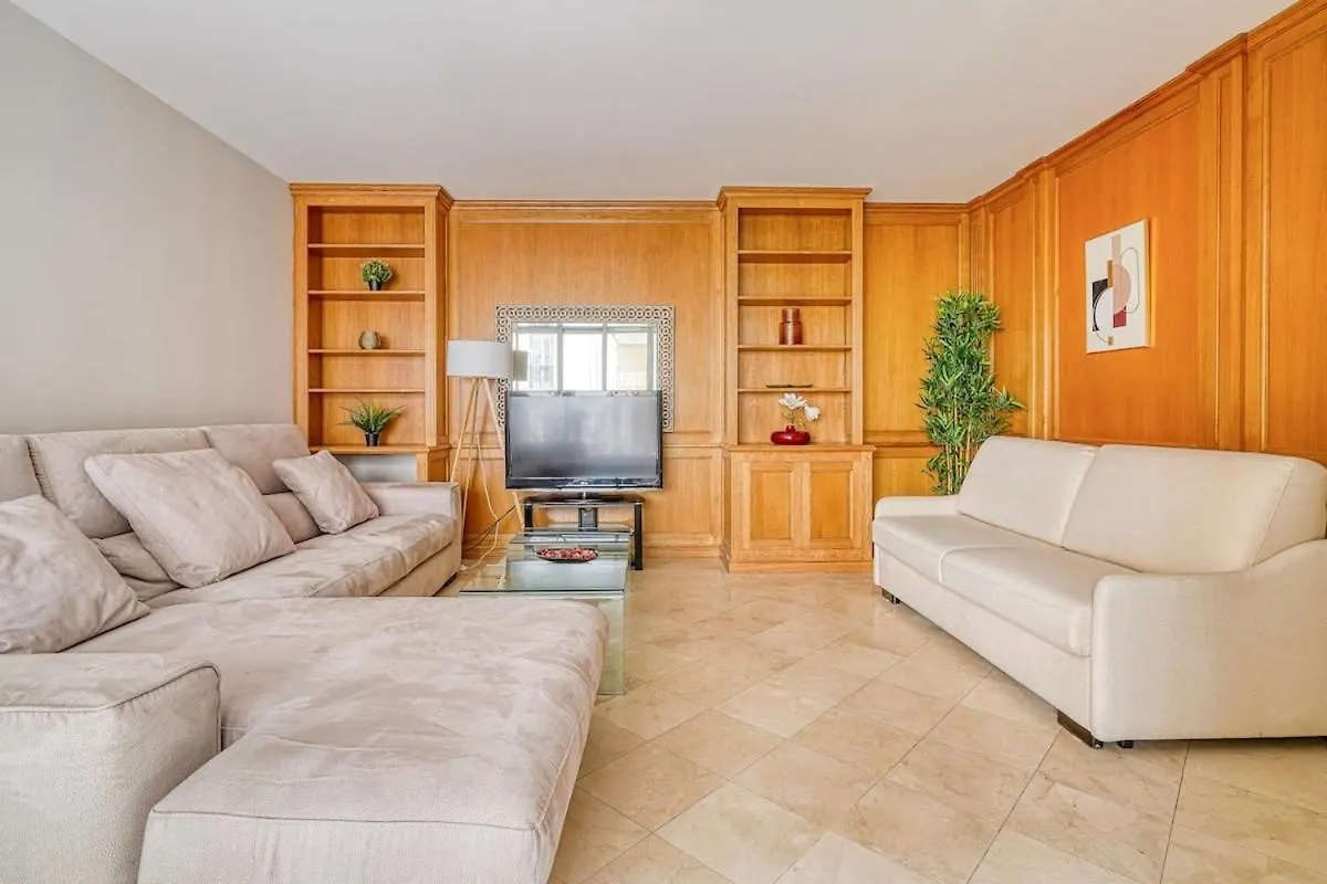 Spacious & Cozy Apartment - Trocadero Passy Paris