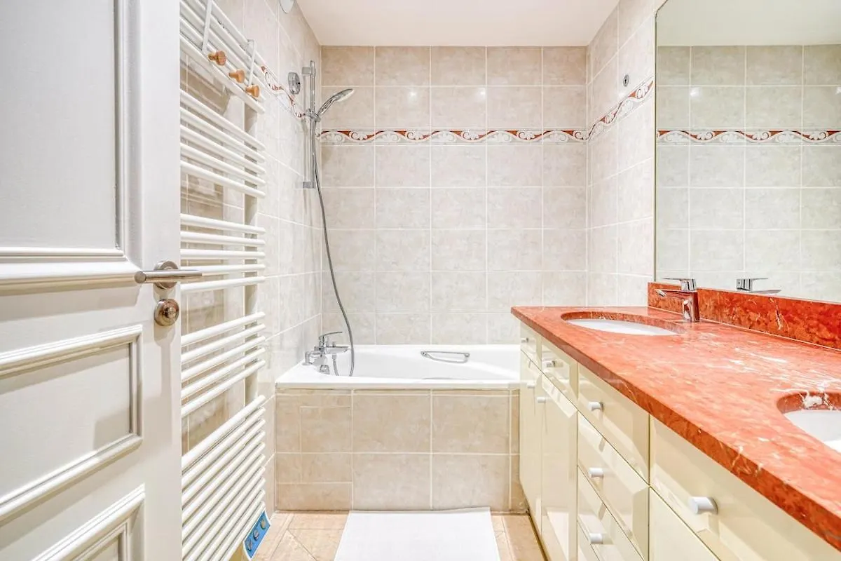 Spacious & Cozy Apartment - Trocadero Passy Paris 0*,